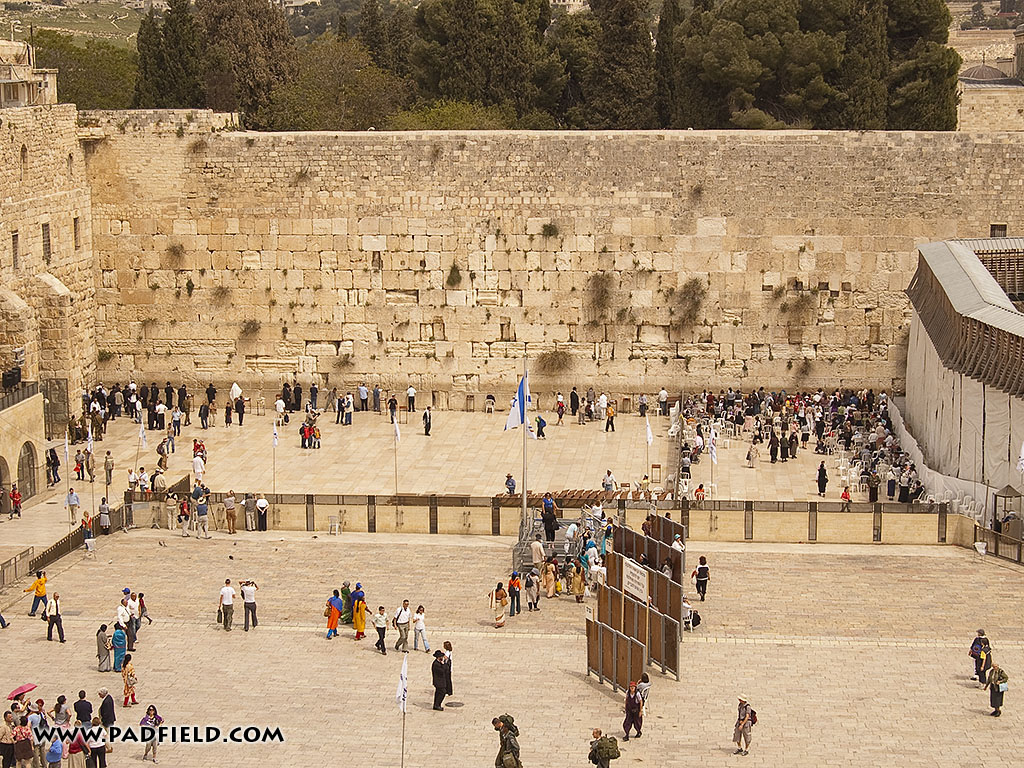 western-wall-jerusalem-israel-02.jpg