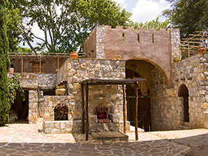 city gates at dan